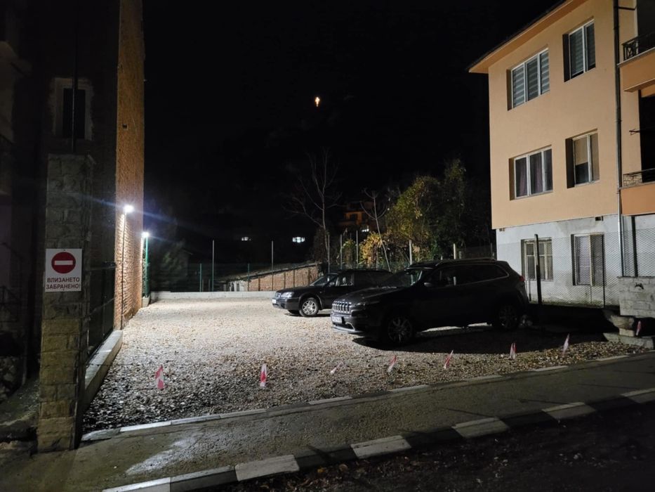 Паркомясто под наем