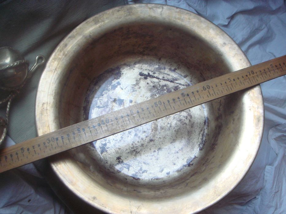 Таз Глубокий латунь СССР 7 рублей 50Коп Выбито на дне с клеймом завода