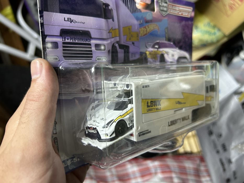 Hotwheels Team Transport GT-R R35