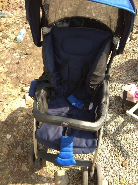 Продам коляску Чикко