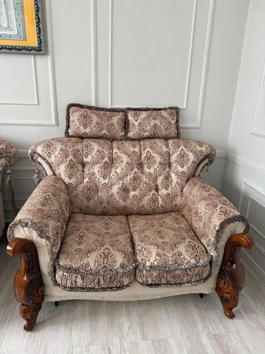 Два кресла и диван буу