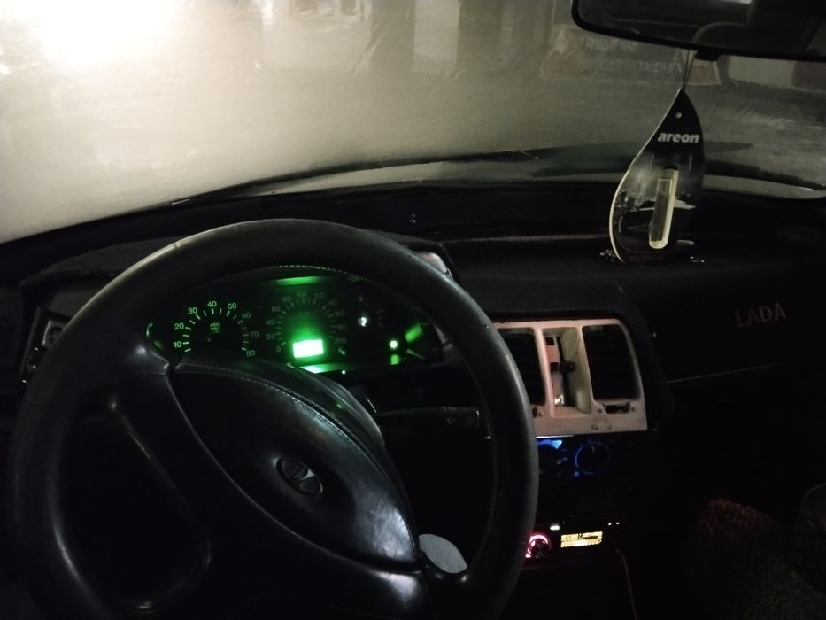 2110 корбурятор 1999г торг есть