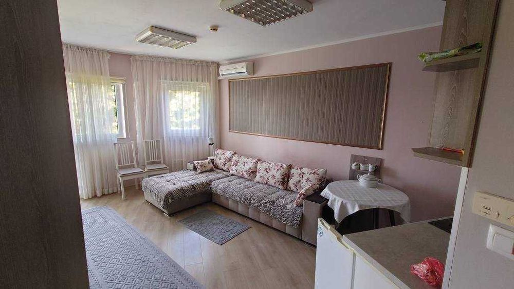 Дава се под наем Едностаен апартамент в Варна, Бриз - 35 кв.м за 280.5 € - Снимка #1