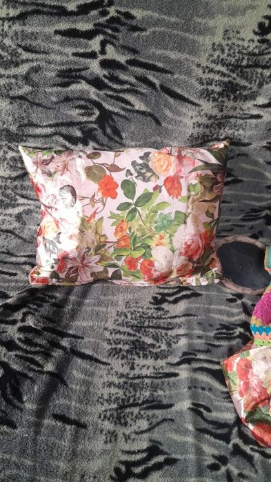 Продам подушку на постель