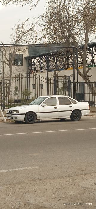 Opel vektra 1.8 gaz