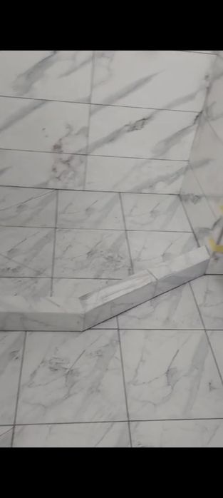 Натижной потолок кафель пластик шкатурка шпаклёвка