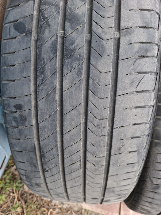 Продам шину 215/55/17  кумхо