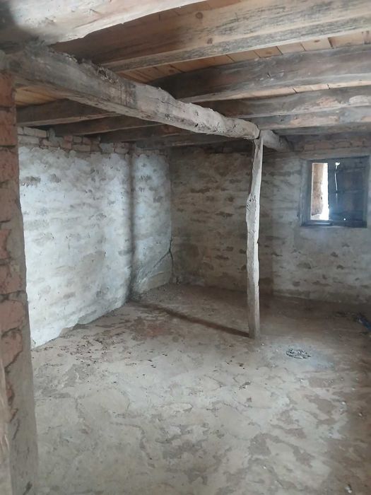 Къща в село Голяма Брестница