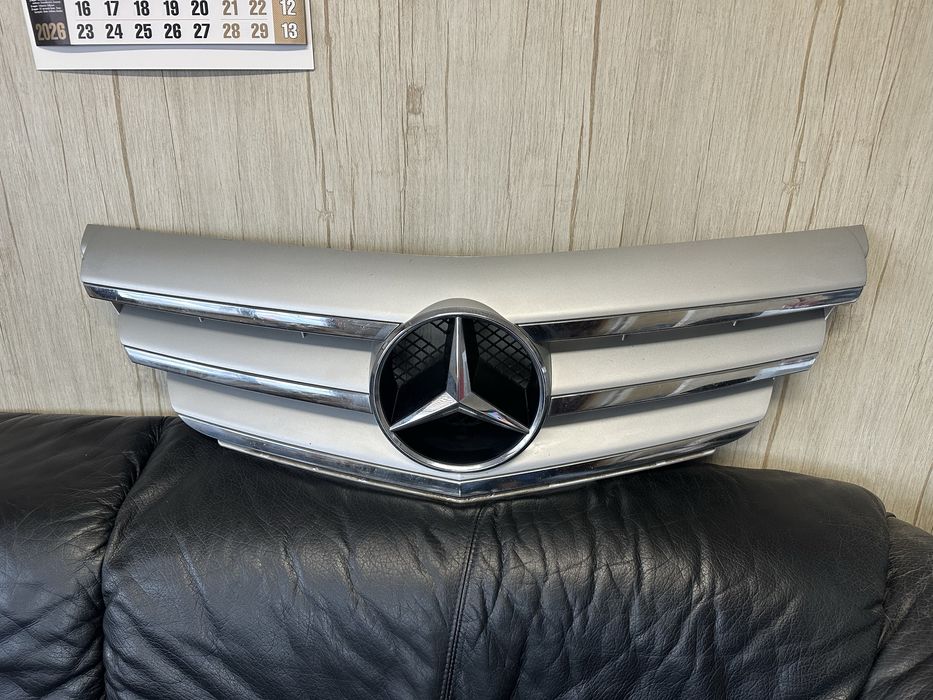 Решетка с емблема/Маска за Мерцедес B classe w245 facelift