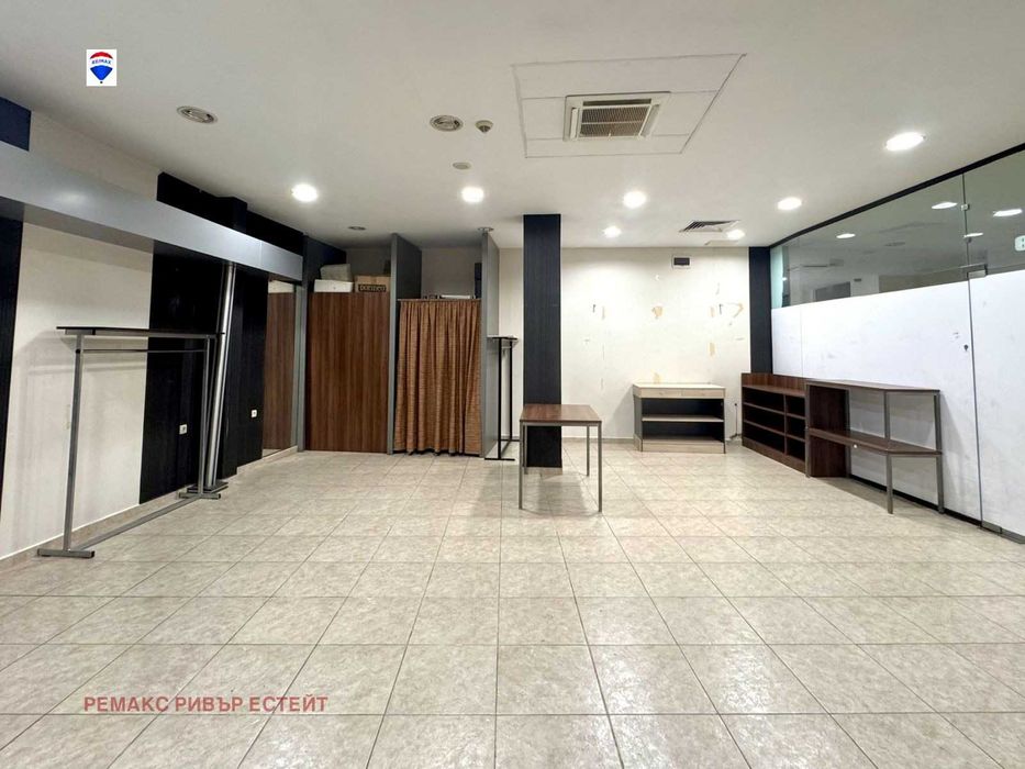 Дава се под наем Магазин в Русе, Център - 65 кв.м за 280.5 € - Снимка #6