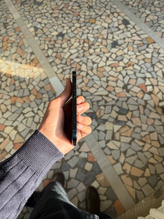 Айфон 13 идеал телефон