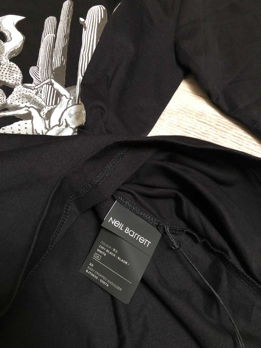 Neil Barrett tricou S-M italy, original, retail 326 euro