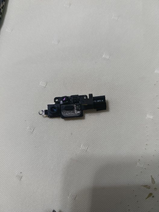 Продам запчасти на айфон 6