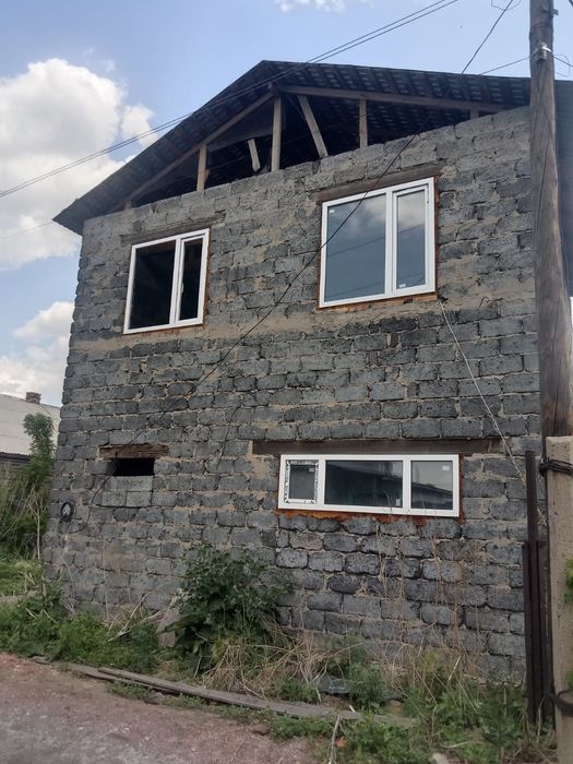 Двух этажный котедж