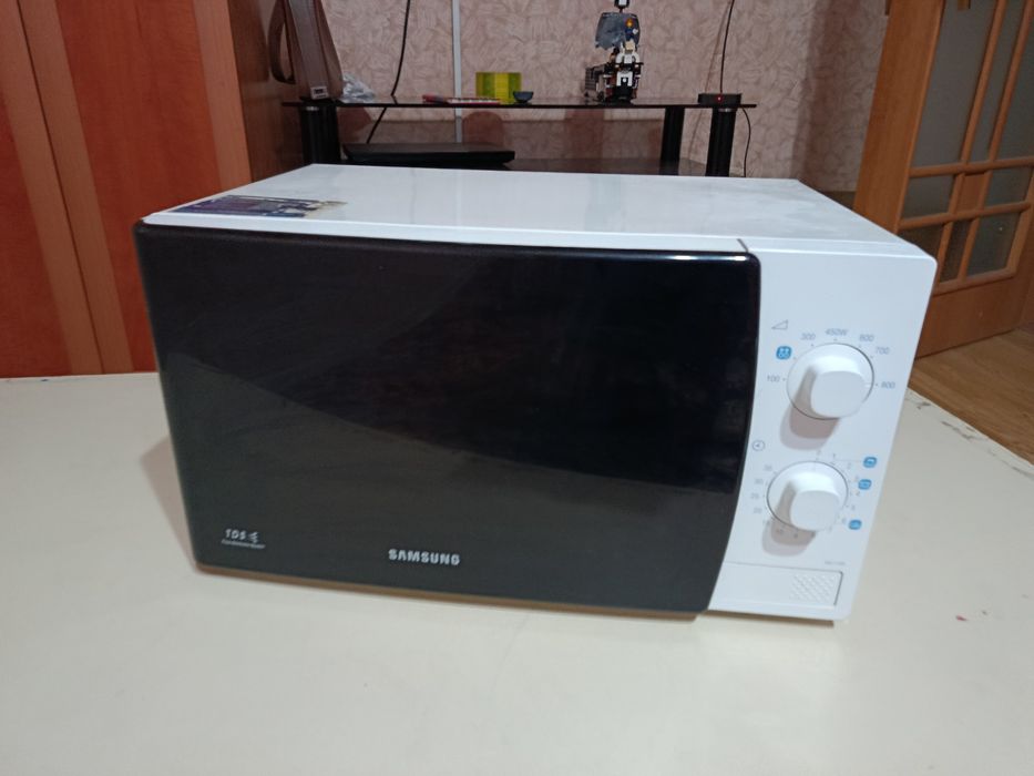 микроволновка  SAMSUNG