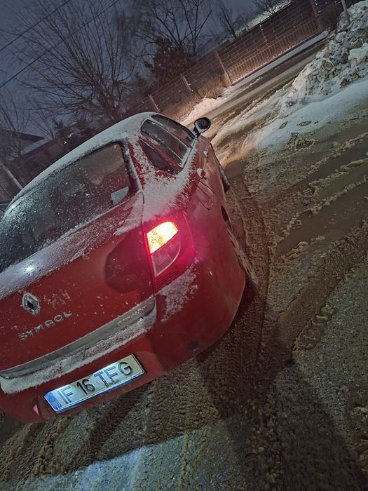 Vând  Renault symbol 2012