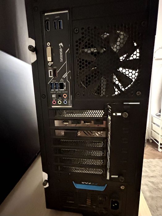 PC Gaming Ryzen 7 2700X / GTX 1070 8GB / SSD M.2 / NZXT