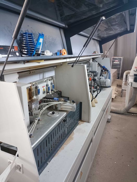 Продам кромко- облицовочный станок