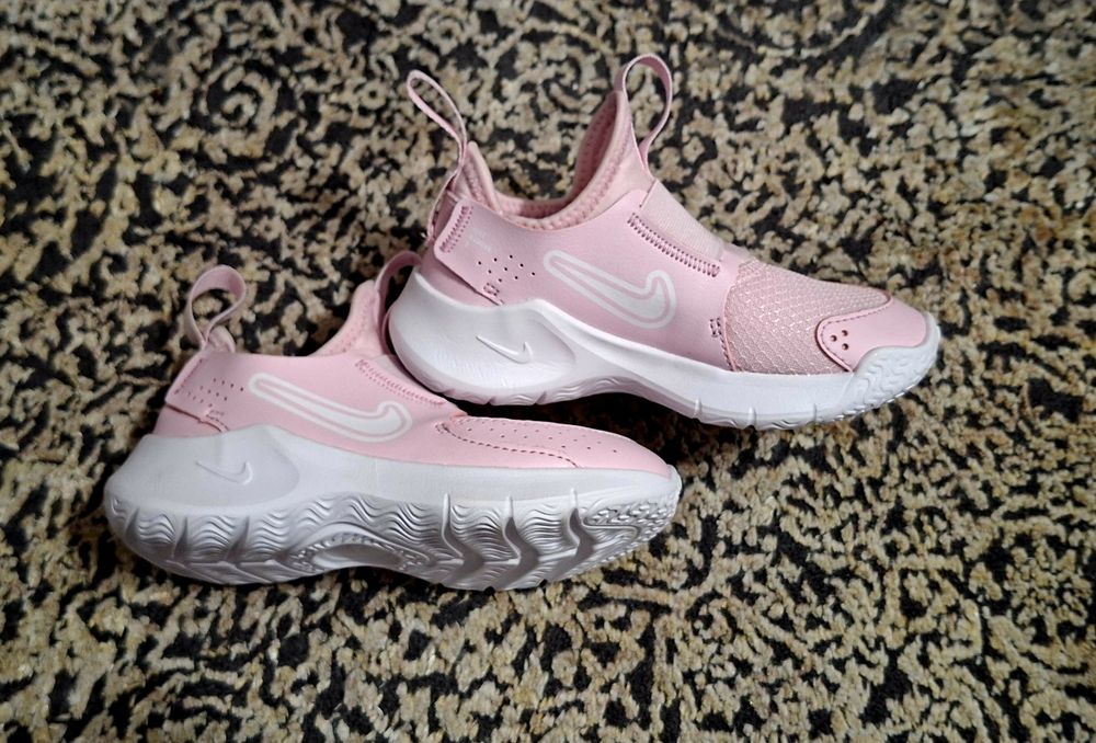 Нови маратонки Nike Flex Runner 3