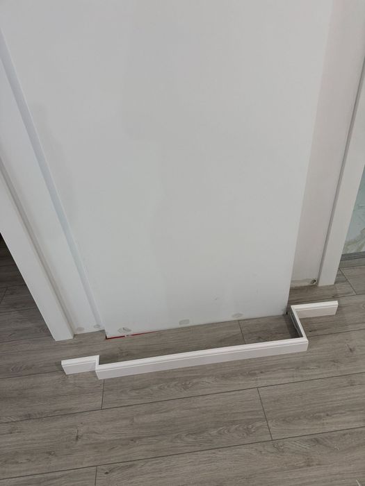 Montaj plintă tăiată la 45.