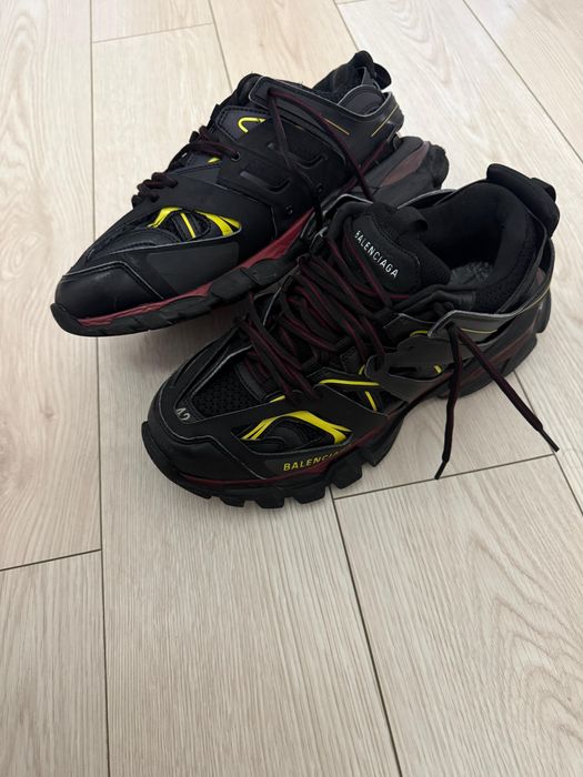 Balenciaga Track