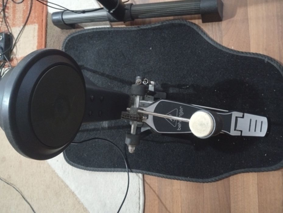 Toba electrica behinger XD80USB