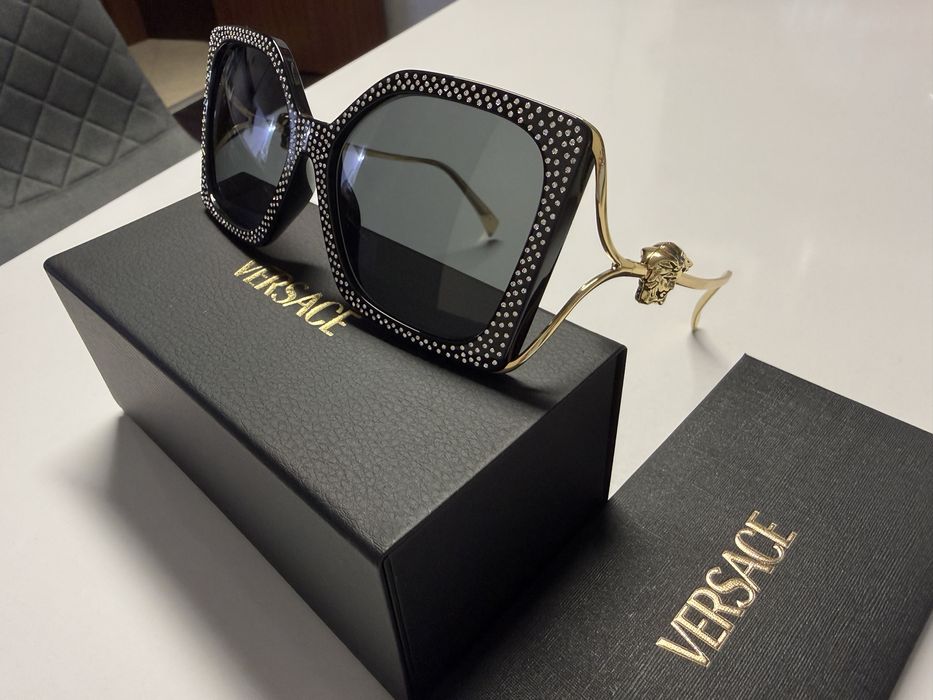 Уникални слънчеви очила VERSACE!!!