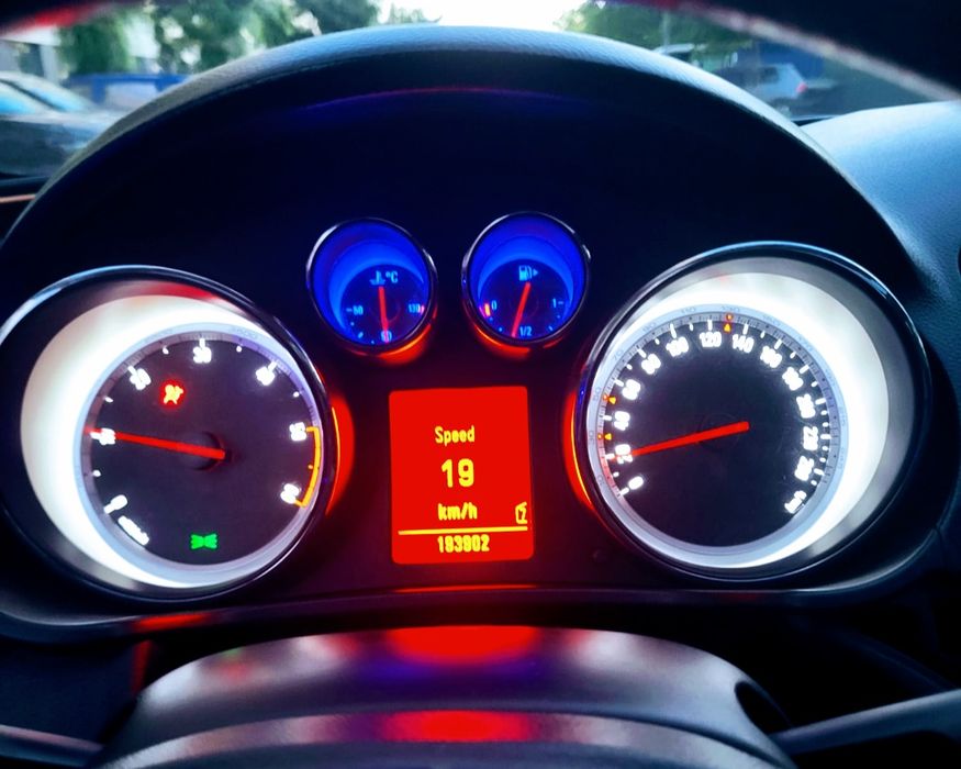 Schimb leduri/ lumini bord !