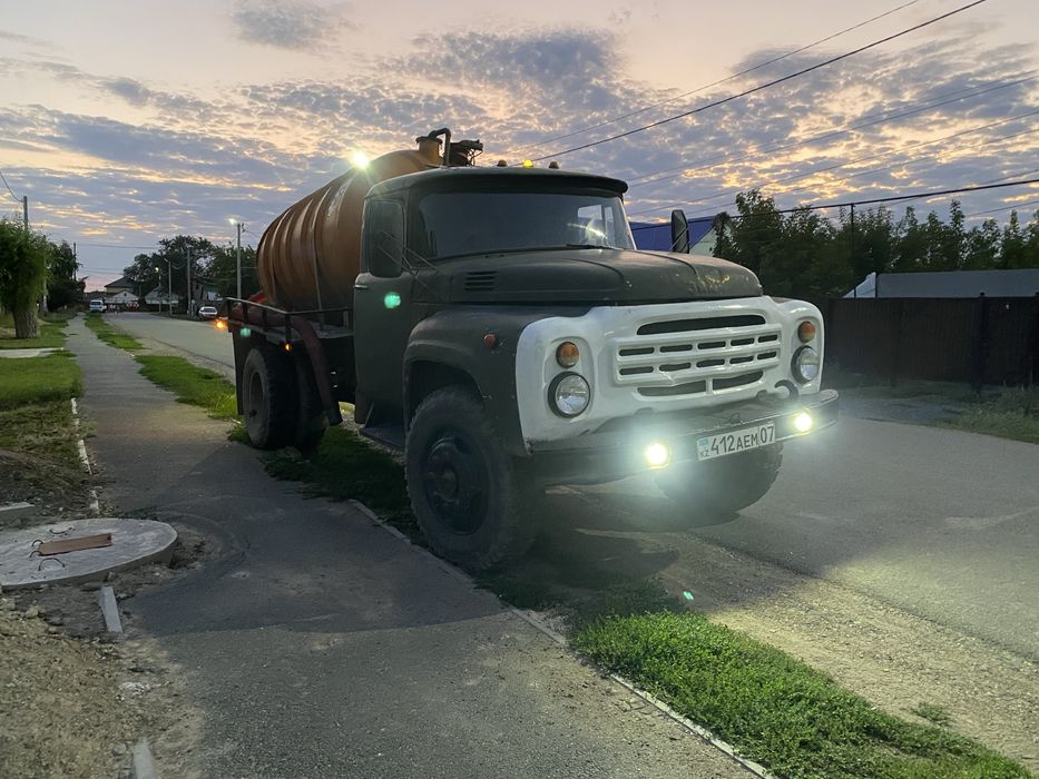 Ассенизатор зил 130