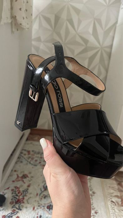 Босоножки Sergio Rossi