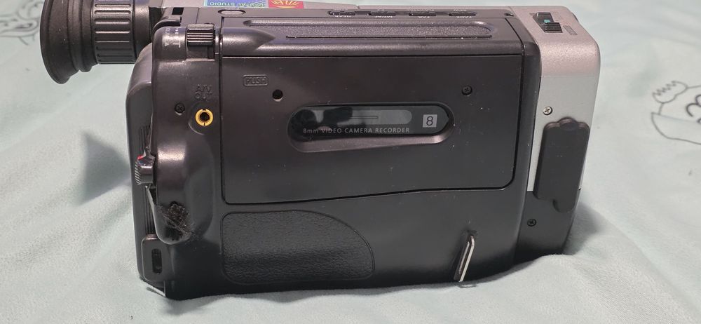 Camera video cu caseta 8mm Samsung VP-L300