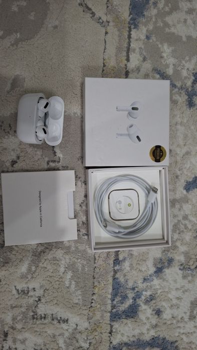 Продается наушник Airpids pro