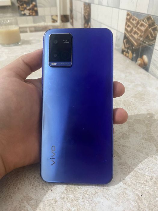 Vivo Y21 на 64gb