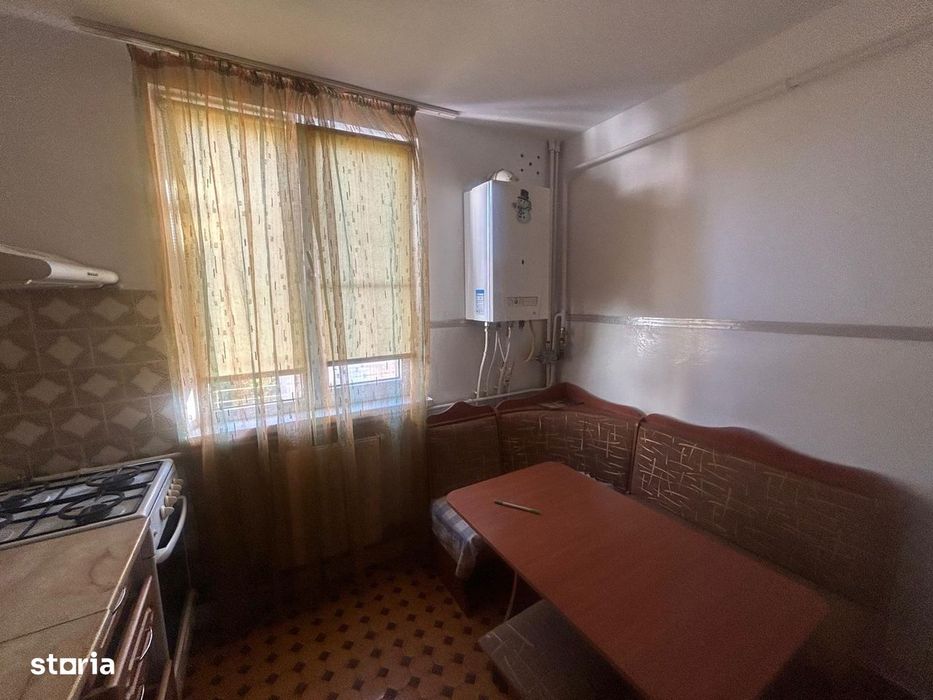 De Vânzare – Apartament 3 Camere, Decomandat – Aleeа Aurorei