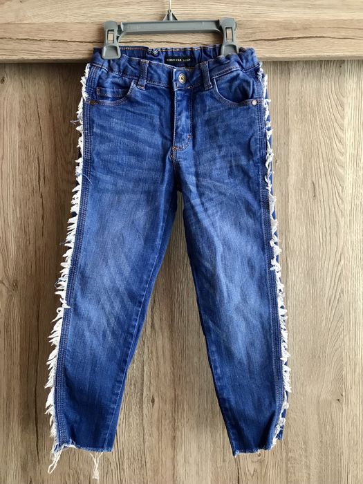 RESERVED дънки за момиченце - размер 110