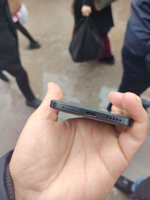 Poco X6 pro 5G xamma joyi yaxwi ishlashiga variantga srochna pul zarur