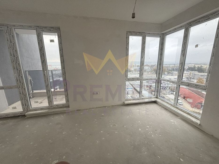 3-стаен в Варна-Младост 1 площ 150