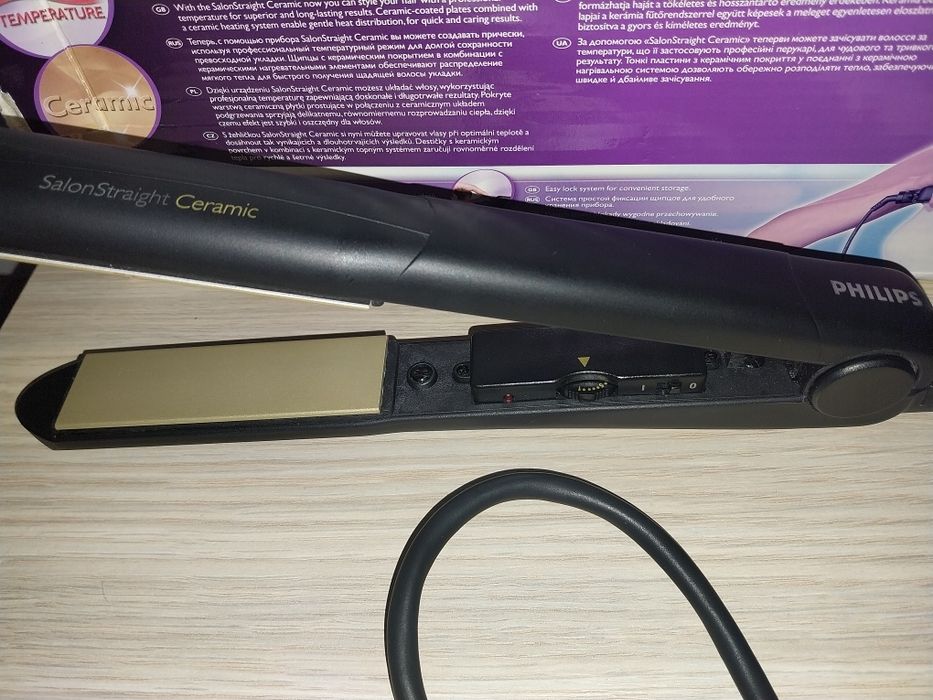 Placa de indreptat parul ceramica Philips
