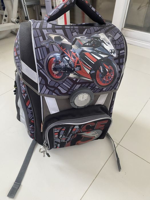 Продам школьный рюкзак