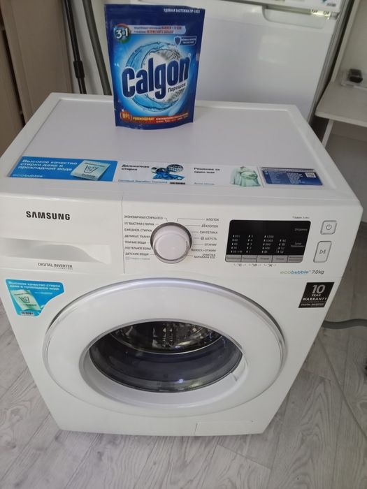 Самсунг на 7кг.С паром Эко Бабл отжим 1200