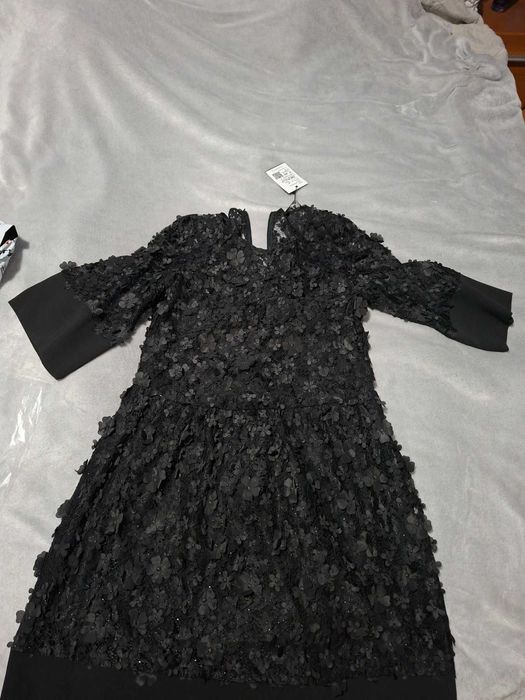 Черна официална рокля 42