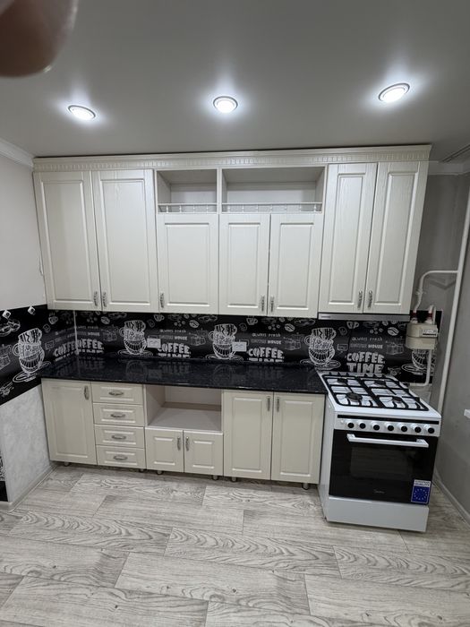 Продам кухню МДФ