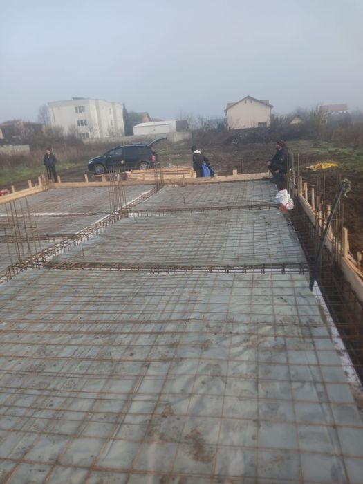 Amenajari interioare  ezecutam gresie faianta gleturi parchet  sapa