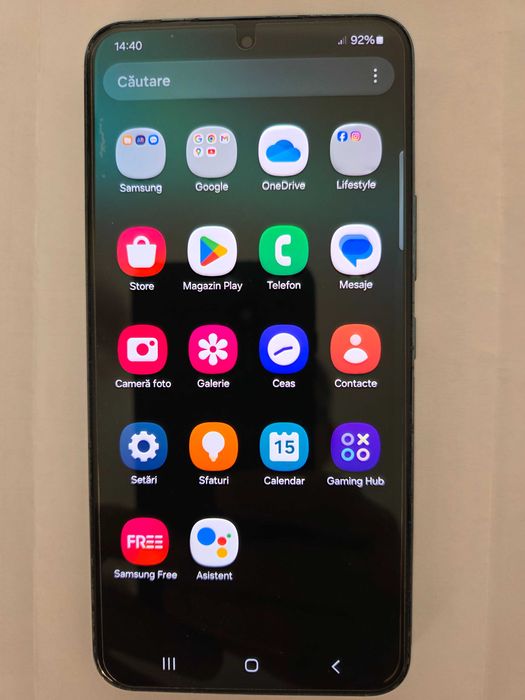 Samsung S22 - 5G dual sim 256 memory Gb- 8Gb Ram, achizitie 21.04.2022. NU ma intereseaza schimburi, doar vinzare!