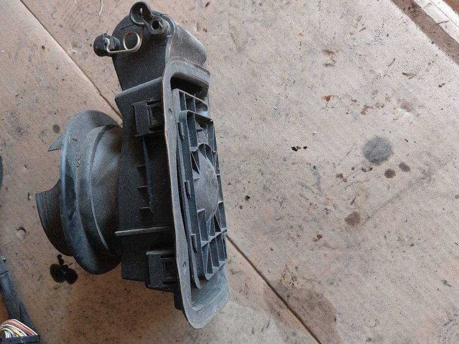 Капачка резервоар механизъм Bmw бмв e90 e91 e92 320i 170кс n43