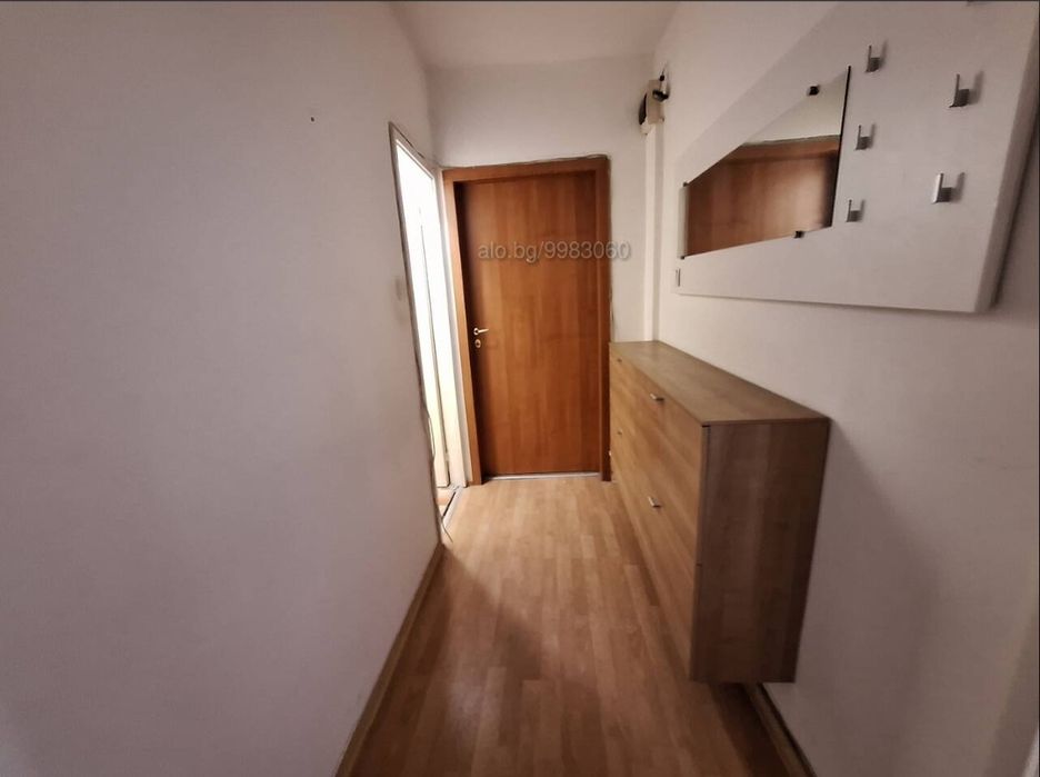 Отдавам компактно ателие в Връбница 1 до метро Бели Дунав