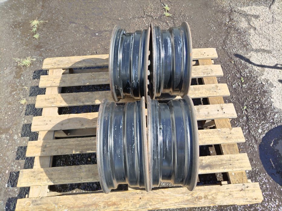 15 цола 5 х 114,3 мм Хюндай - 6 Инча / ЕТ 46