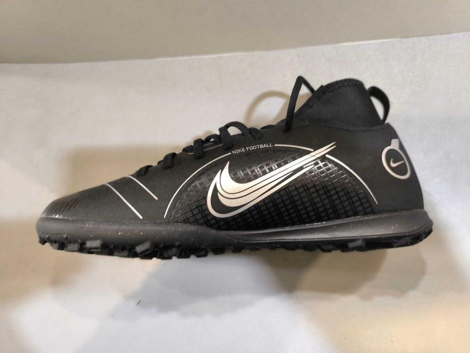 Nike Mercurial N36,36,5,38.Детски футболни стоножки.Нови.Оригинал.