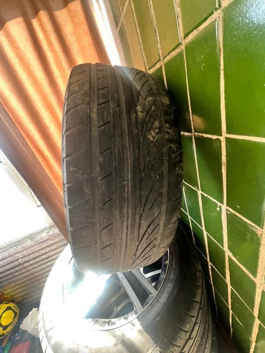 Диски с шинами комплект r18