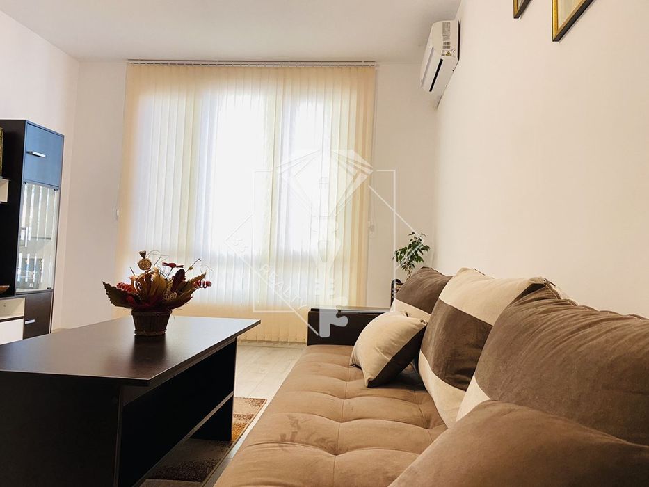 Продава се Тристаен апартамент в Пловдив, Каменица 1 - 110 кв.м за 2773 €/кв.м - Снимка #2